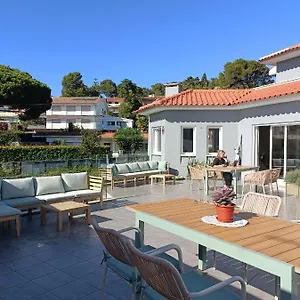 Bed & Breakfast Luna House & Cowork, Cascais